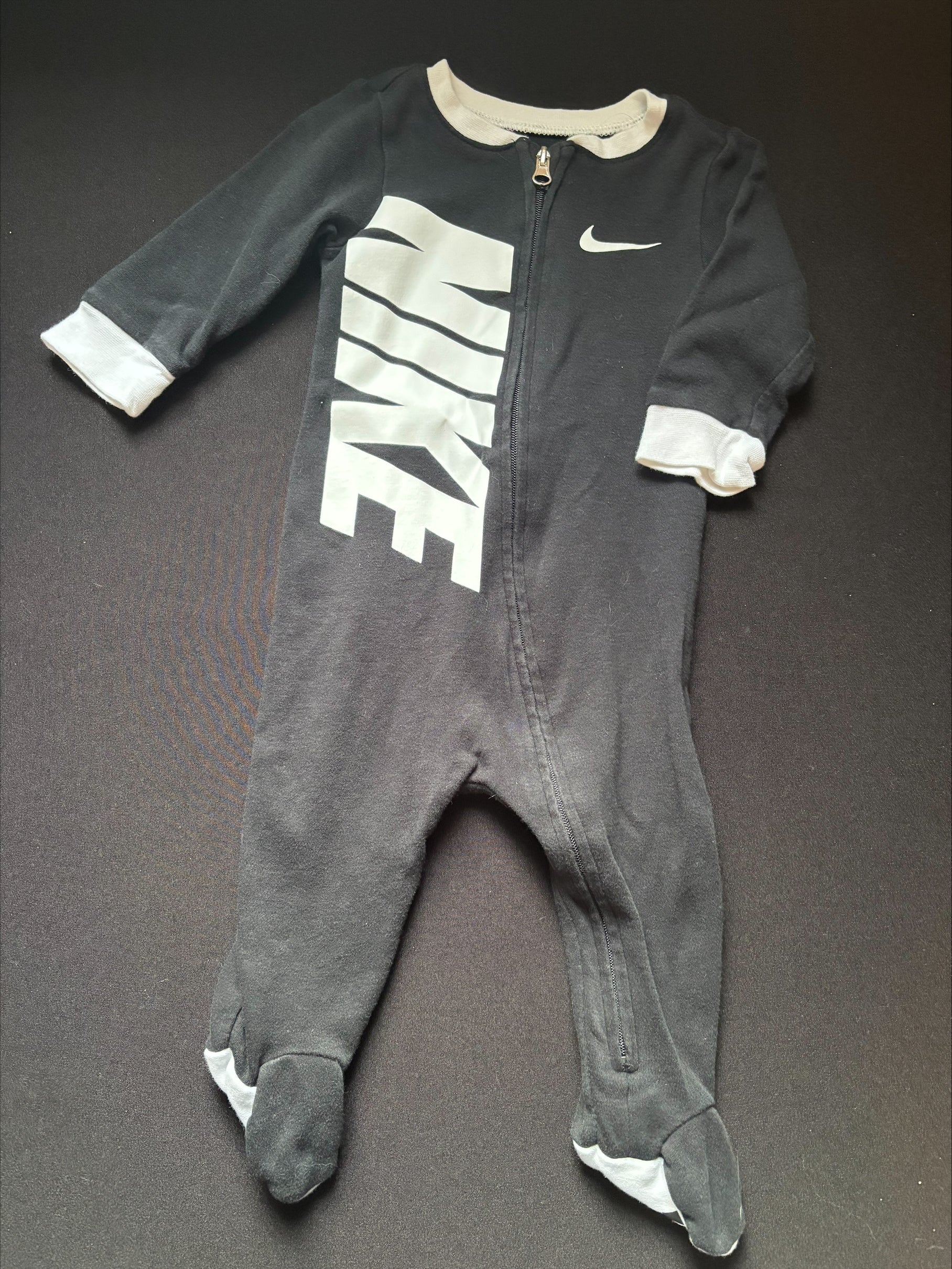 PIJAMA 6 mois NIKE