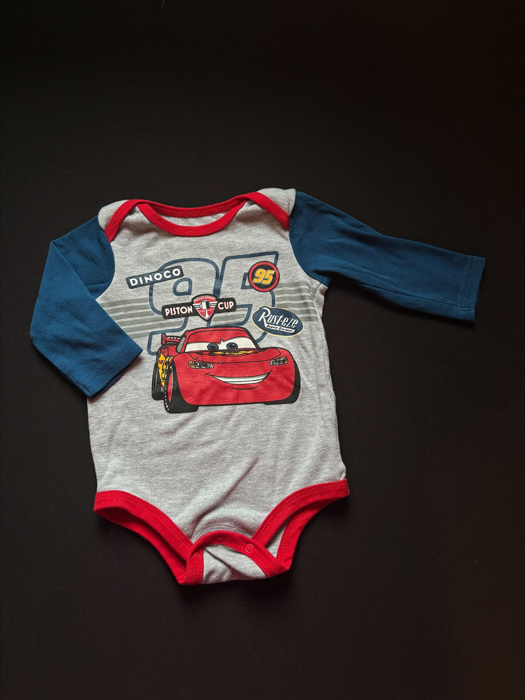 Cache couche 3-6 mois DISNEY