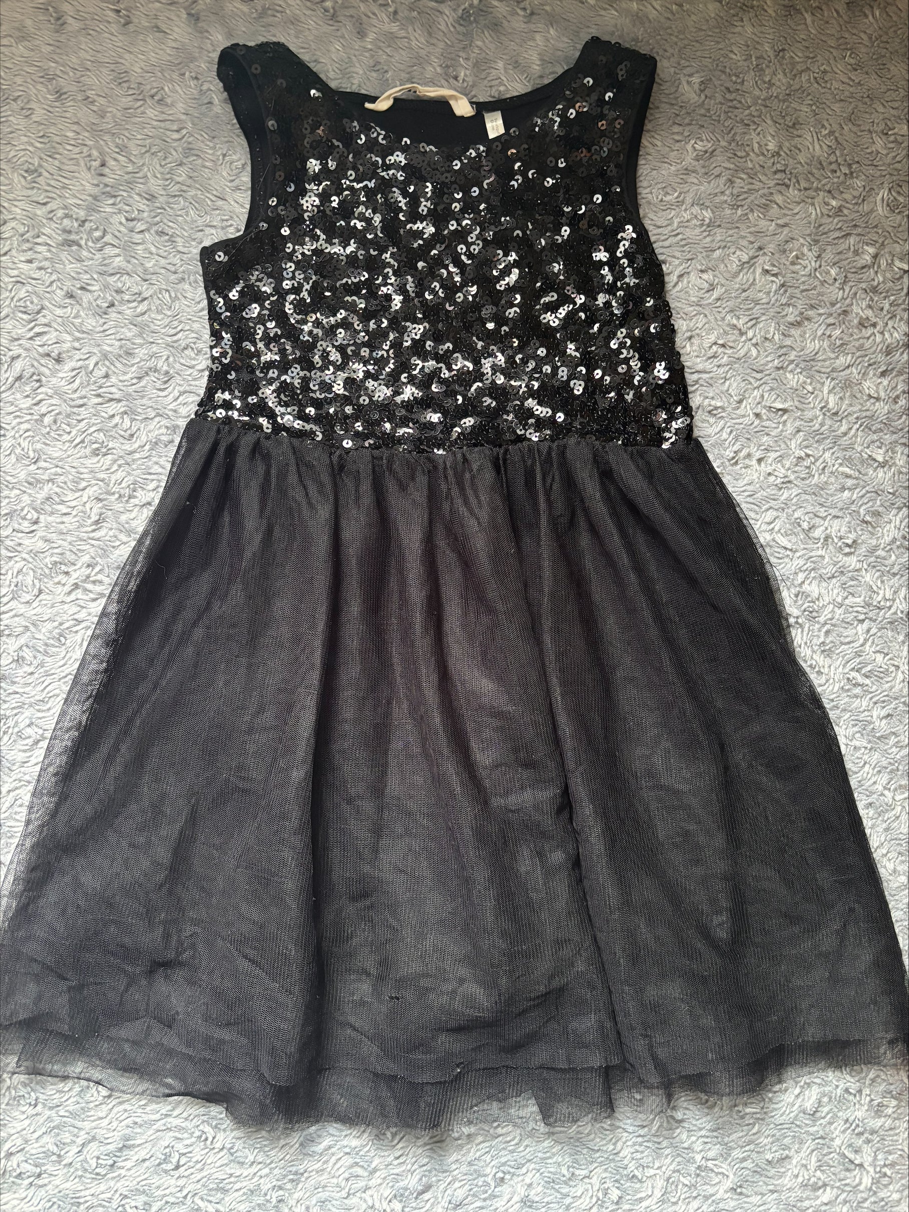 Robe H&M 4-6 ans (315-9)