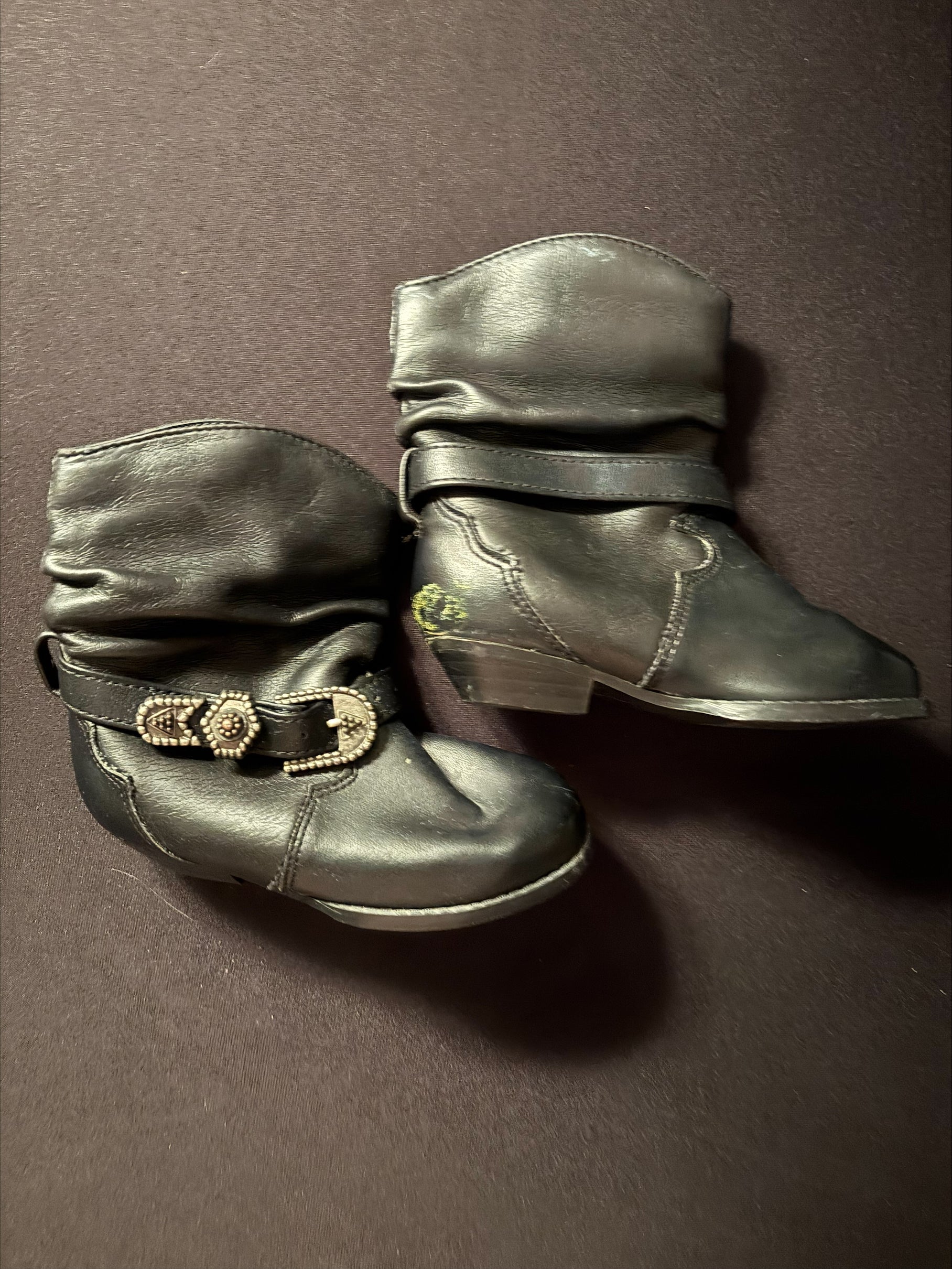 Botte 5 Toddler (petite grafignure sur les talons)