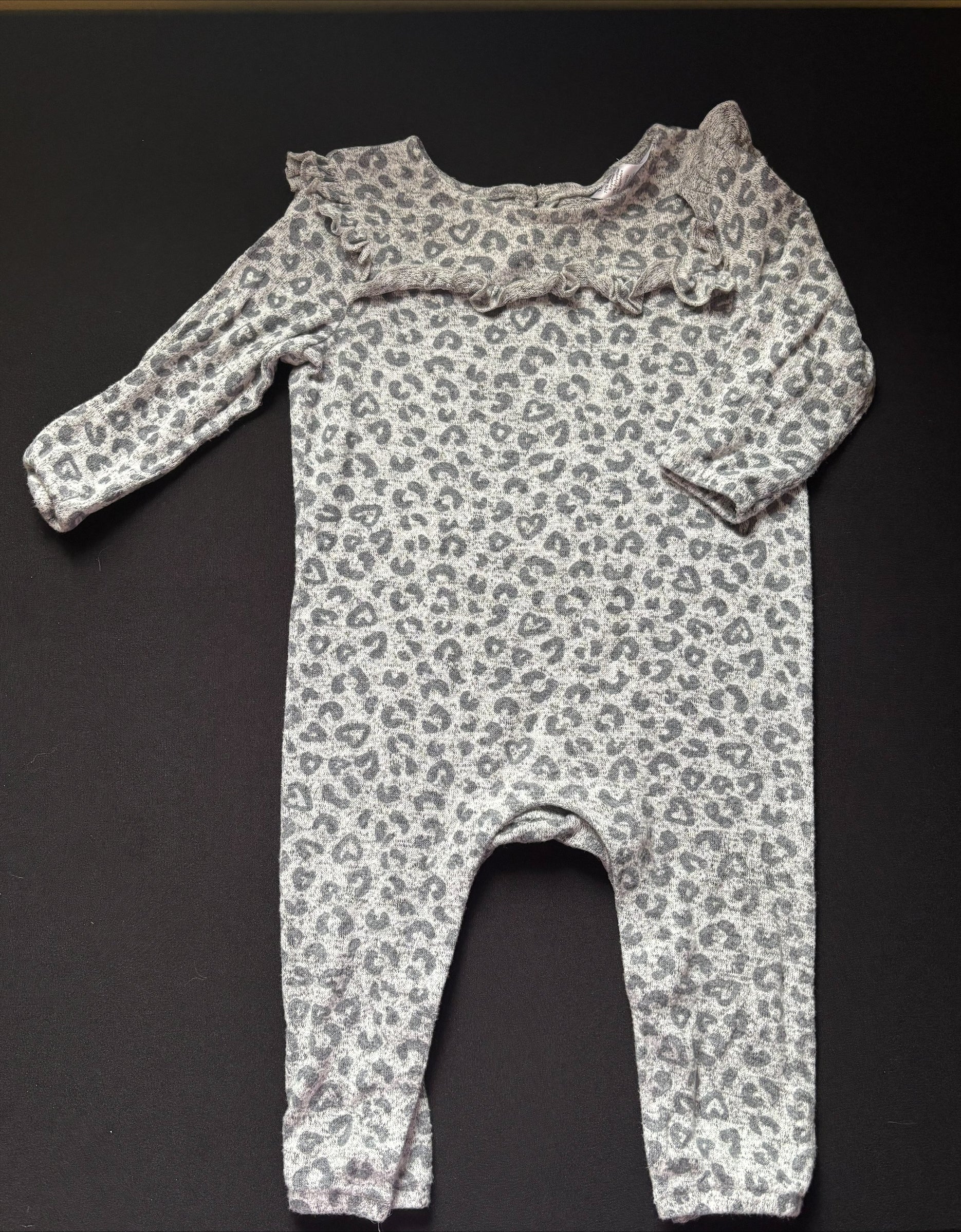 One piece 12-18 mois GEORGE