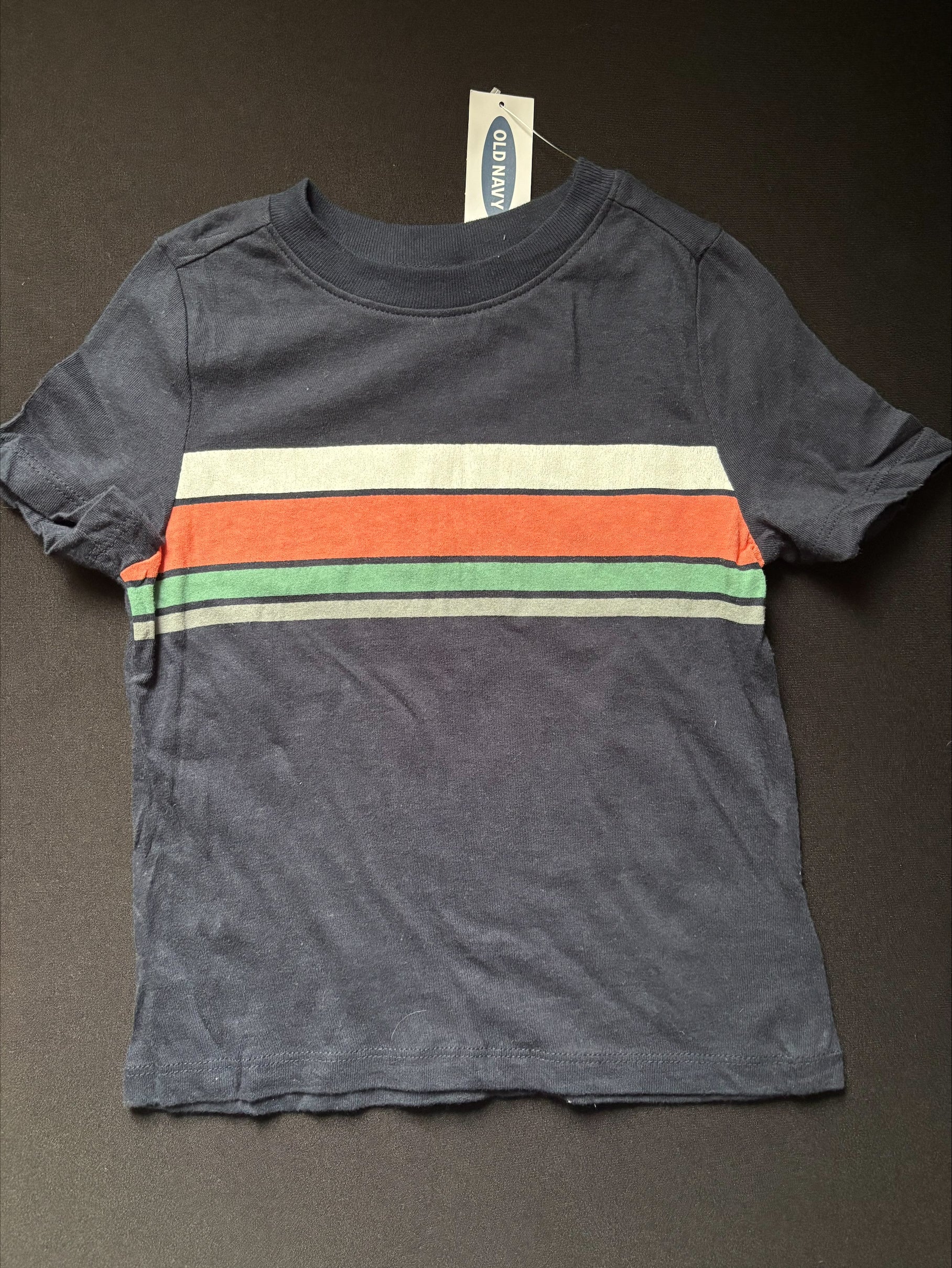 Chandail NEUF AVEC ÉTIQUETTE 2T OLD NAVY (555-14)