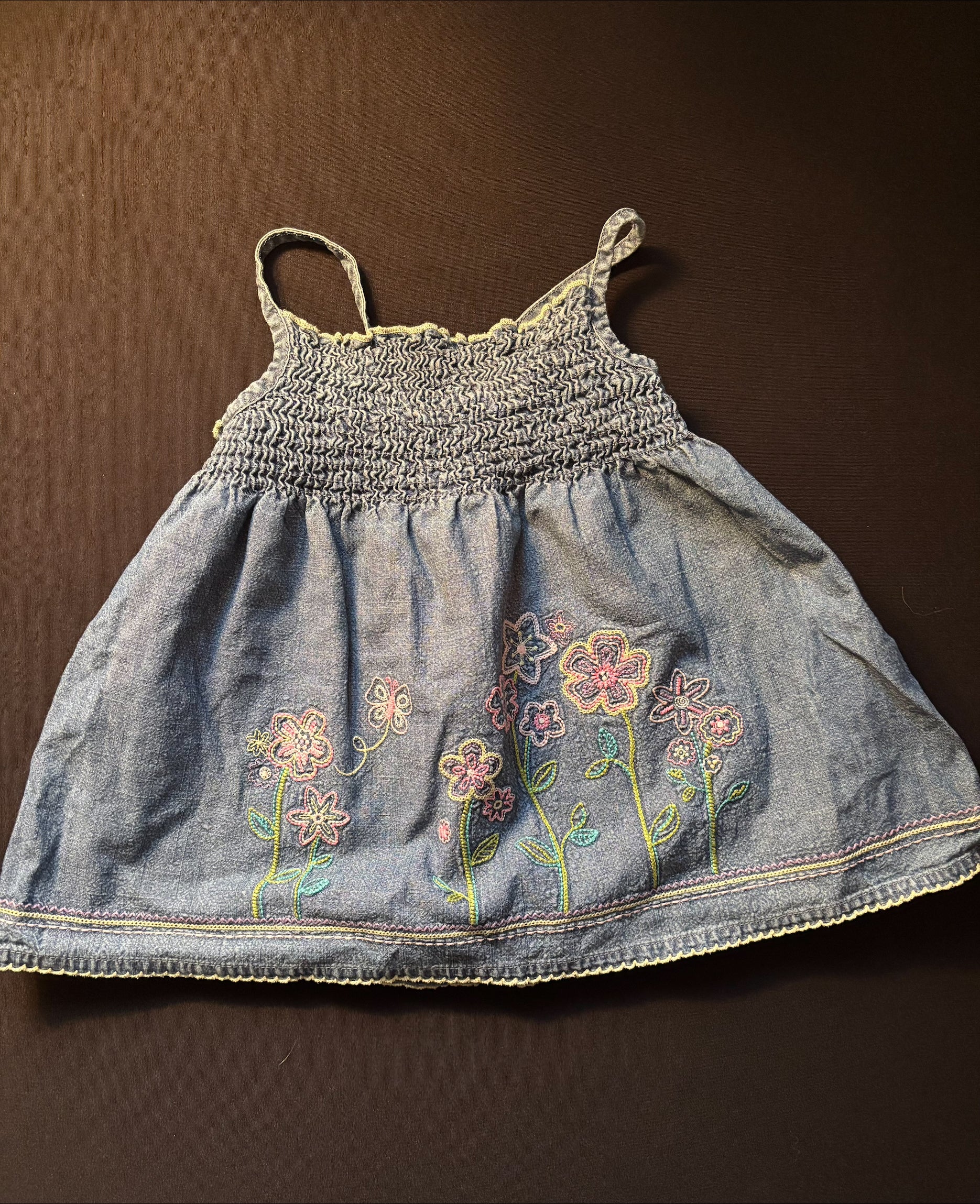 Chandail de jean 5T OSHKOSH (596-15)