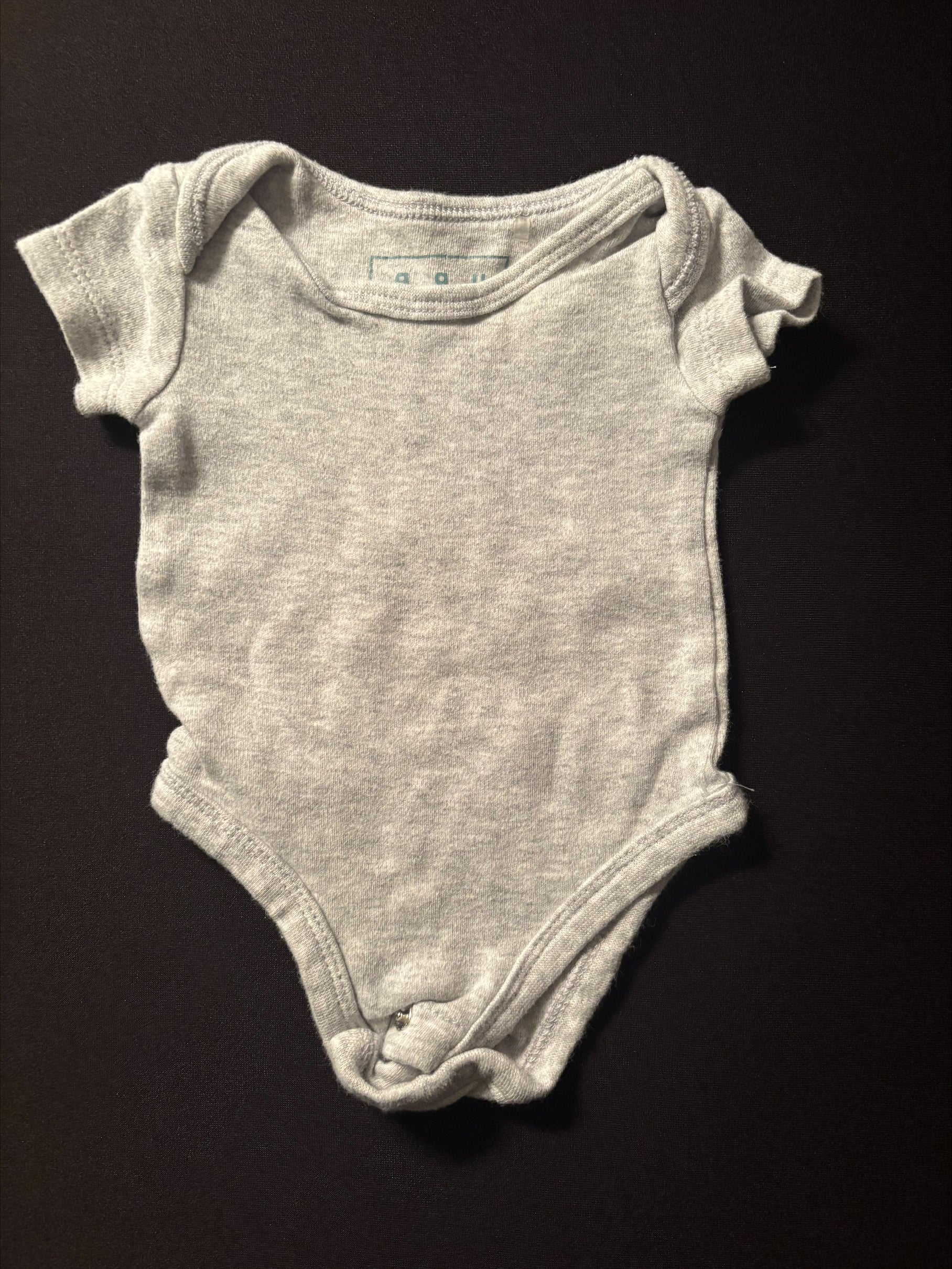 Cache couche 1 mois GAGOU (gris)