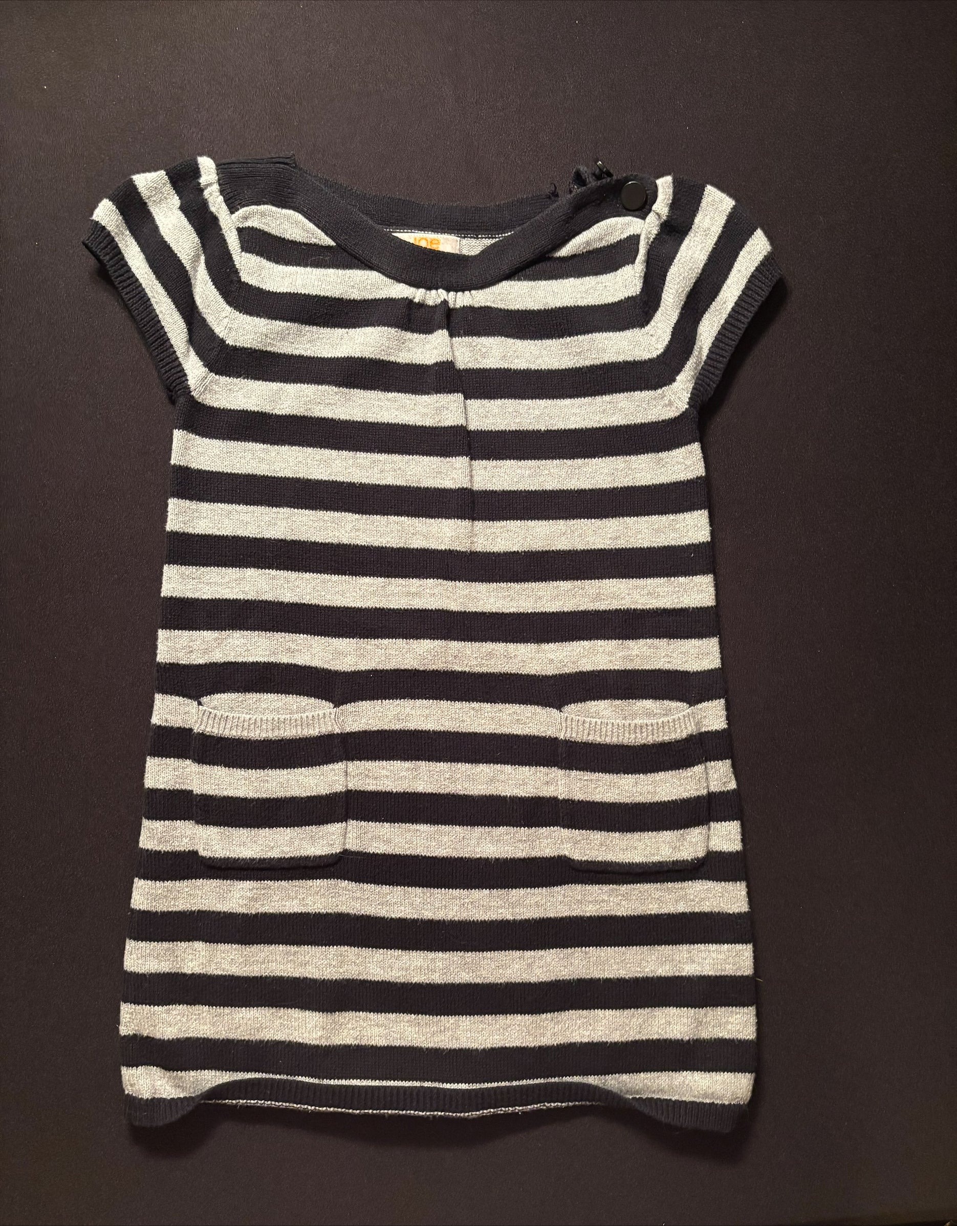 Robe en laine 2T JOE FRESH (petite déchirure au collet)