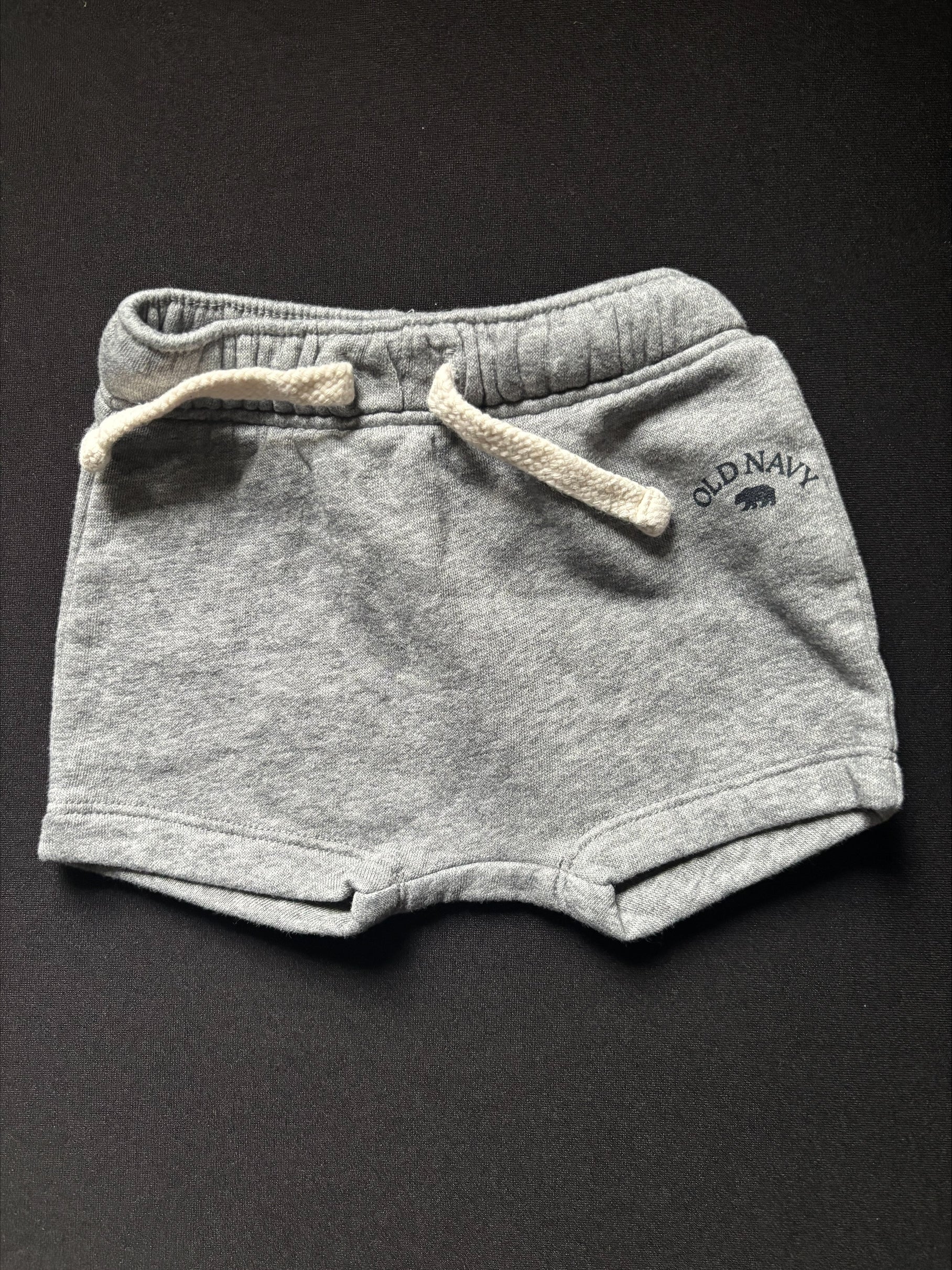 Short OLD NAVY 0-3 mois (2569)