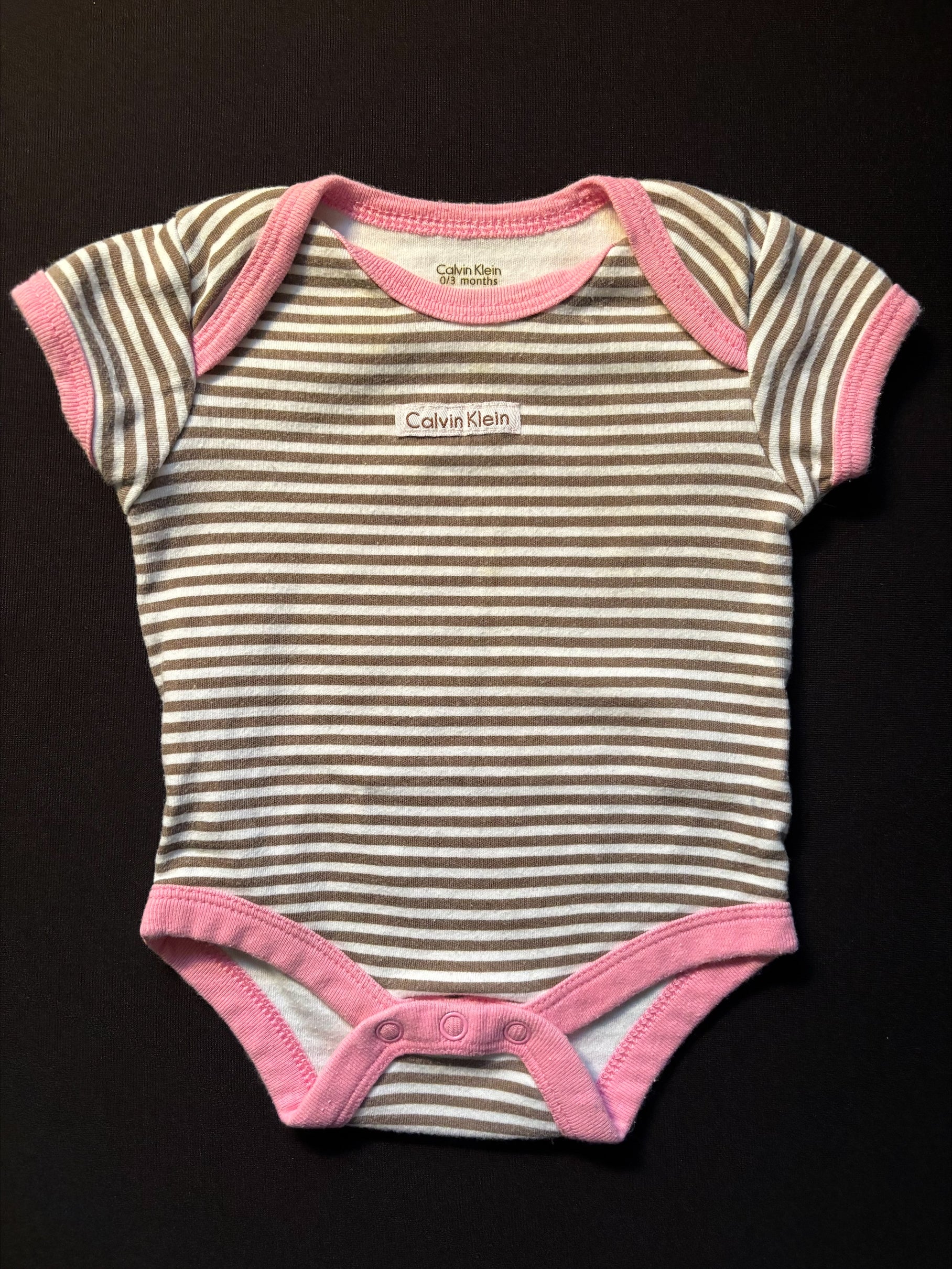 Cache couche 0-3 mois CALVIN KLEIN (2692)