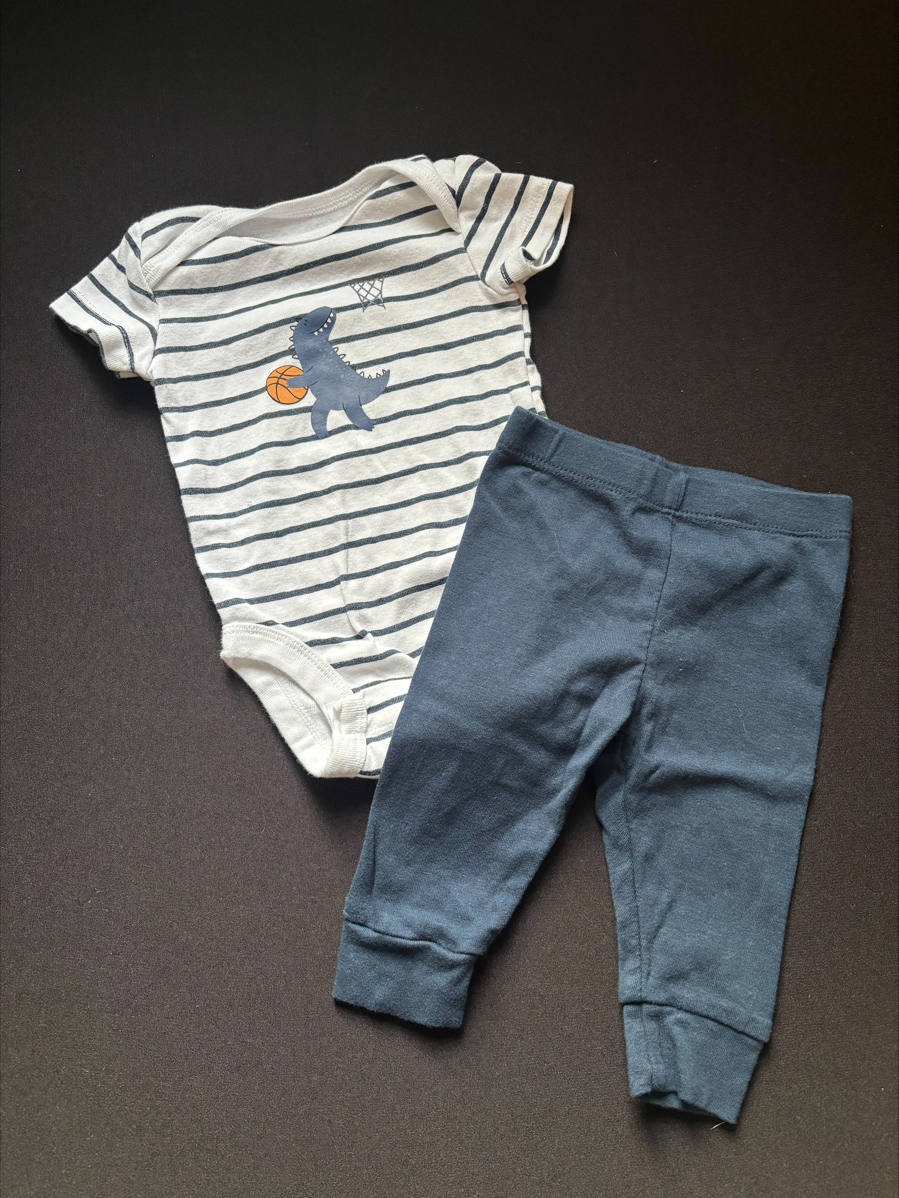 Ensemble Cache Couche 3 mois PEKKLE