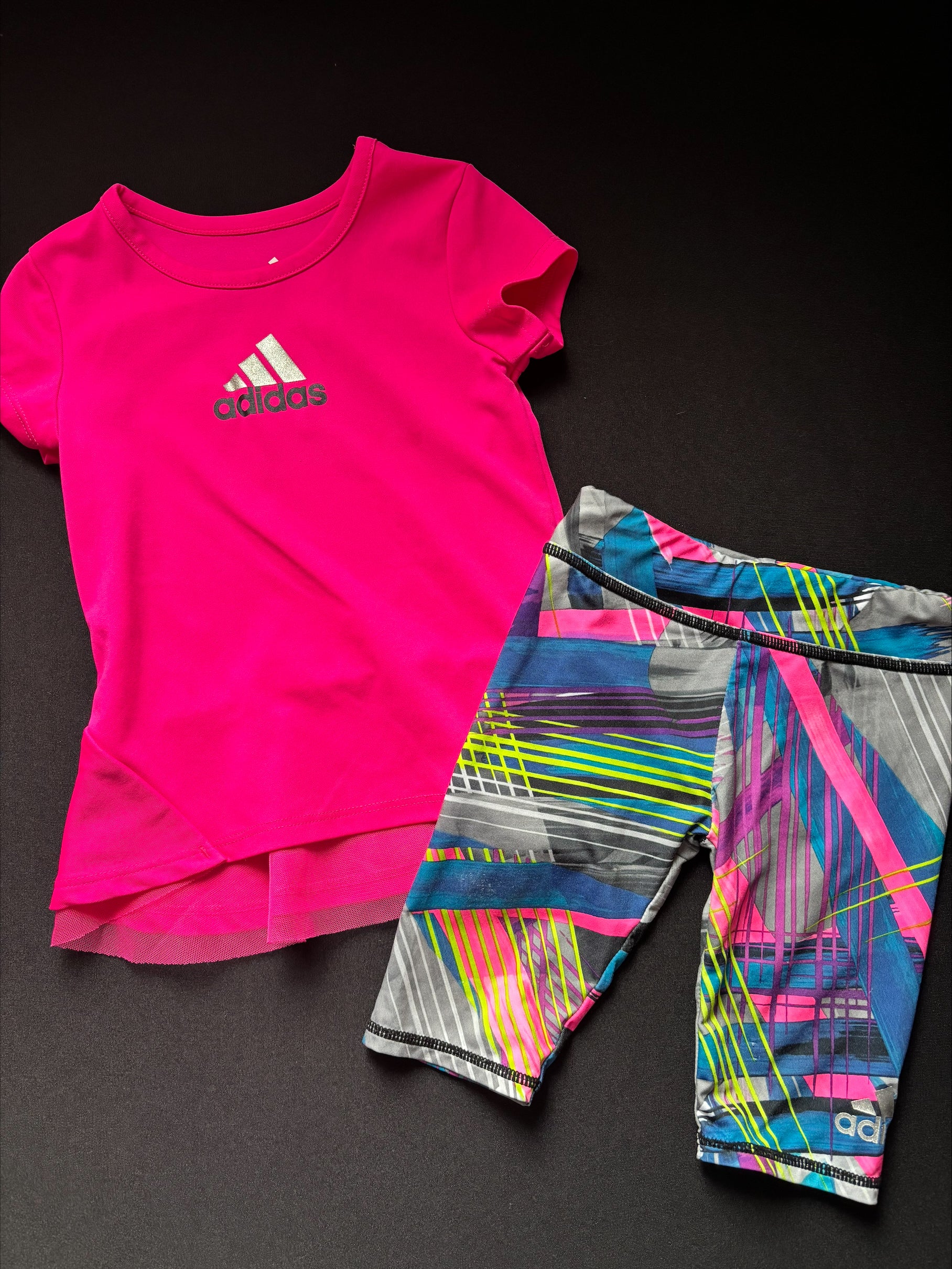 Ensemble deux pièces (pantalon capri), ADIDAS 18 mois (2467)