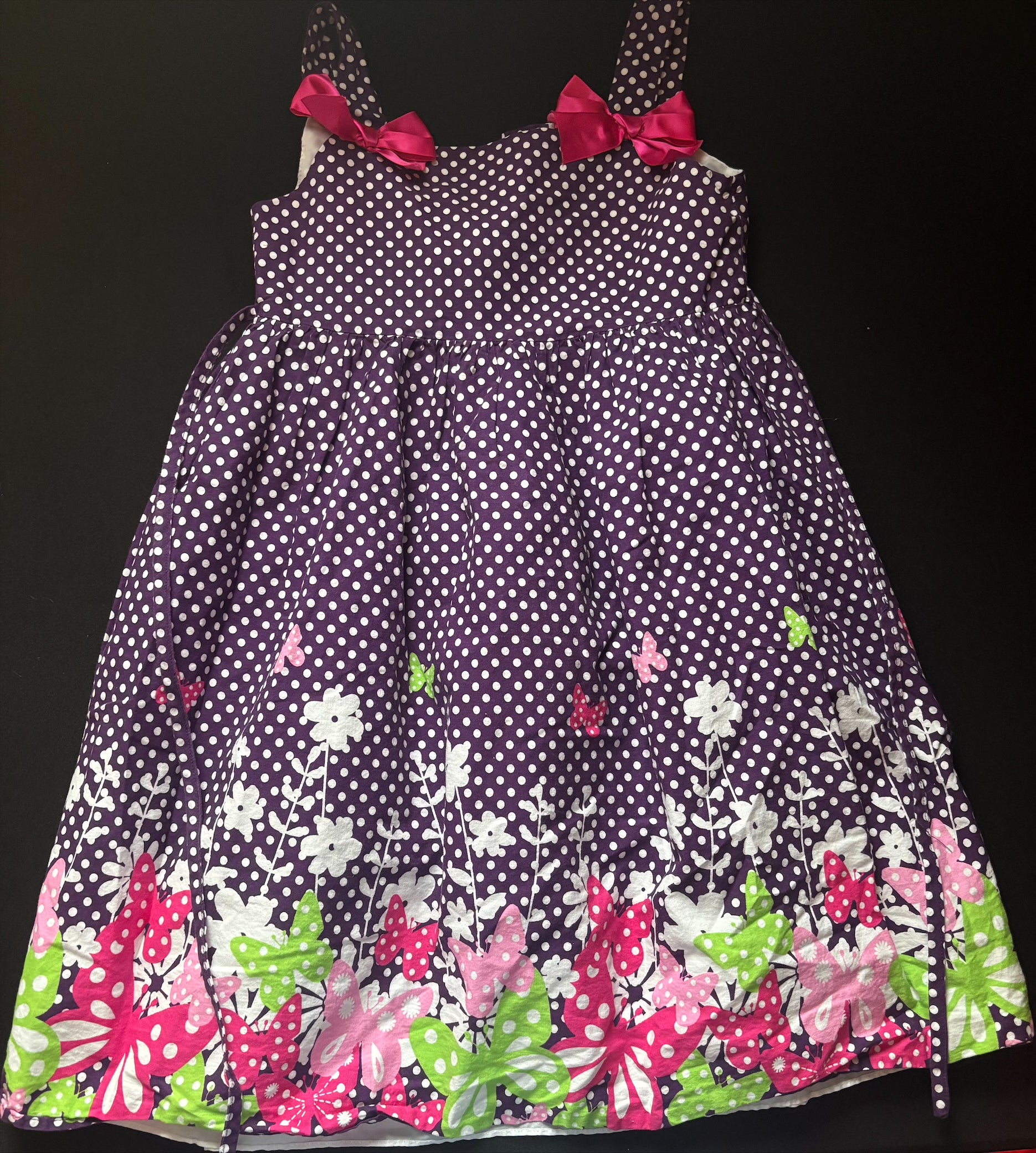Robe 5-6 ans (Pas d'étiquette) (093-3)