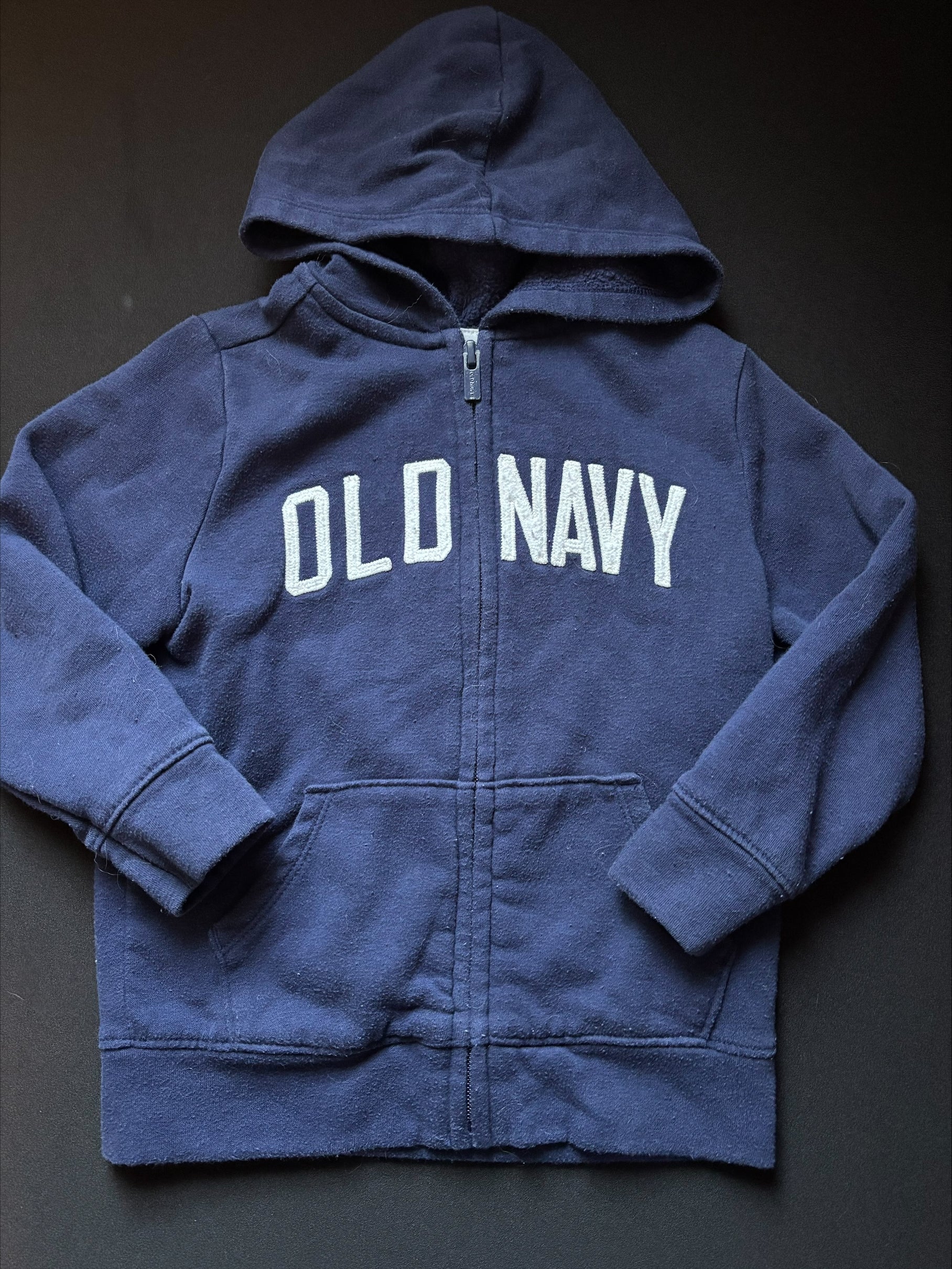 Veste 4T OLD NAVY (nom écrit au marqueur sur l'étiquette)
