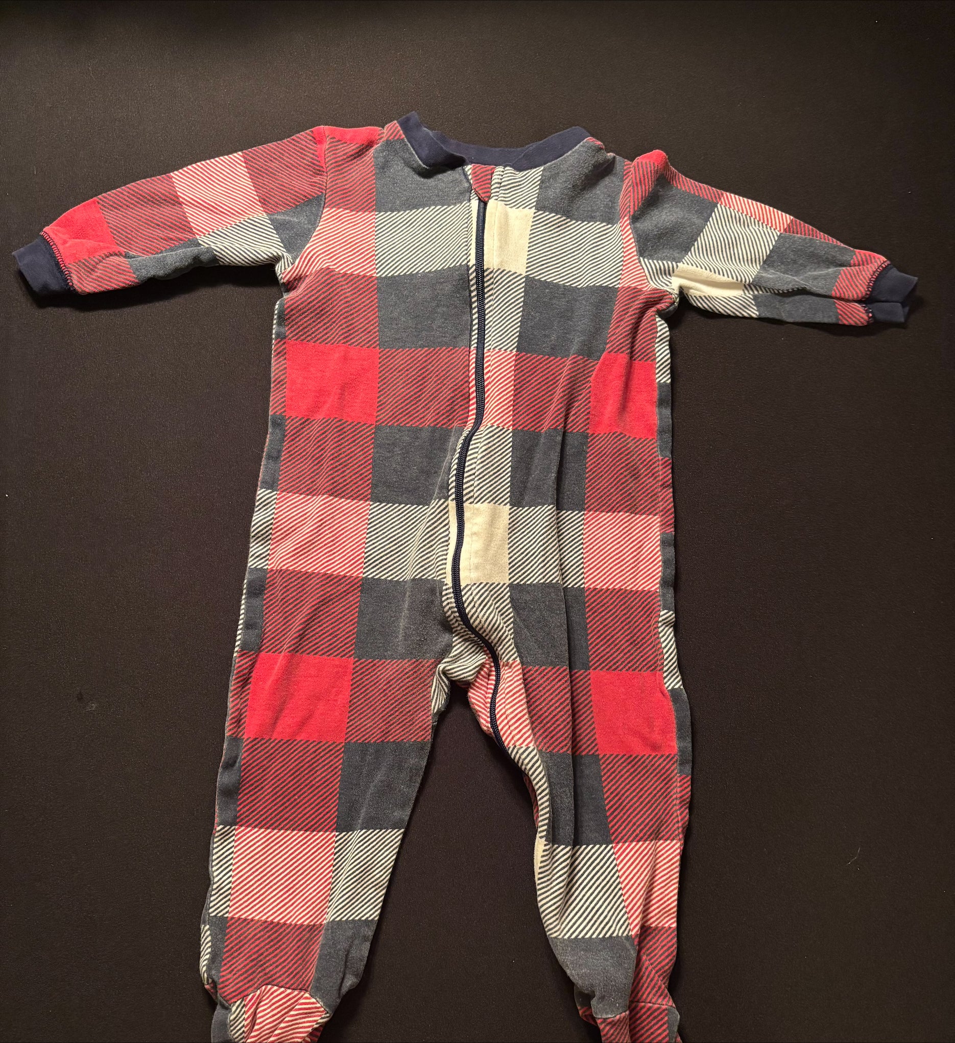 Pijama 6-12 mois GEORGE (décoloration)