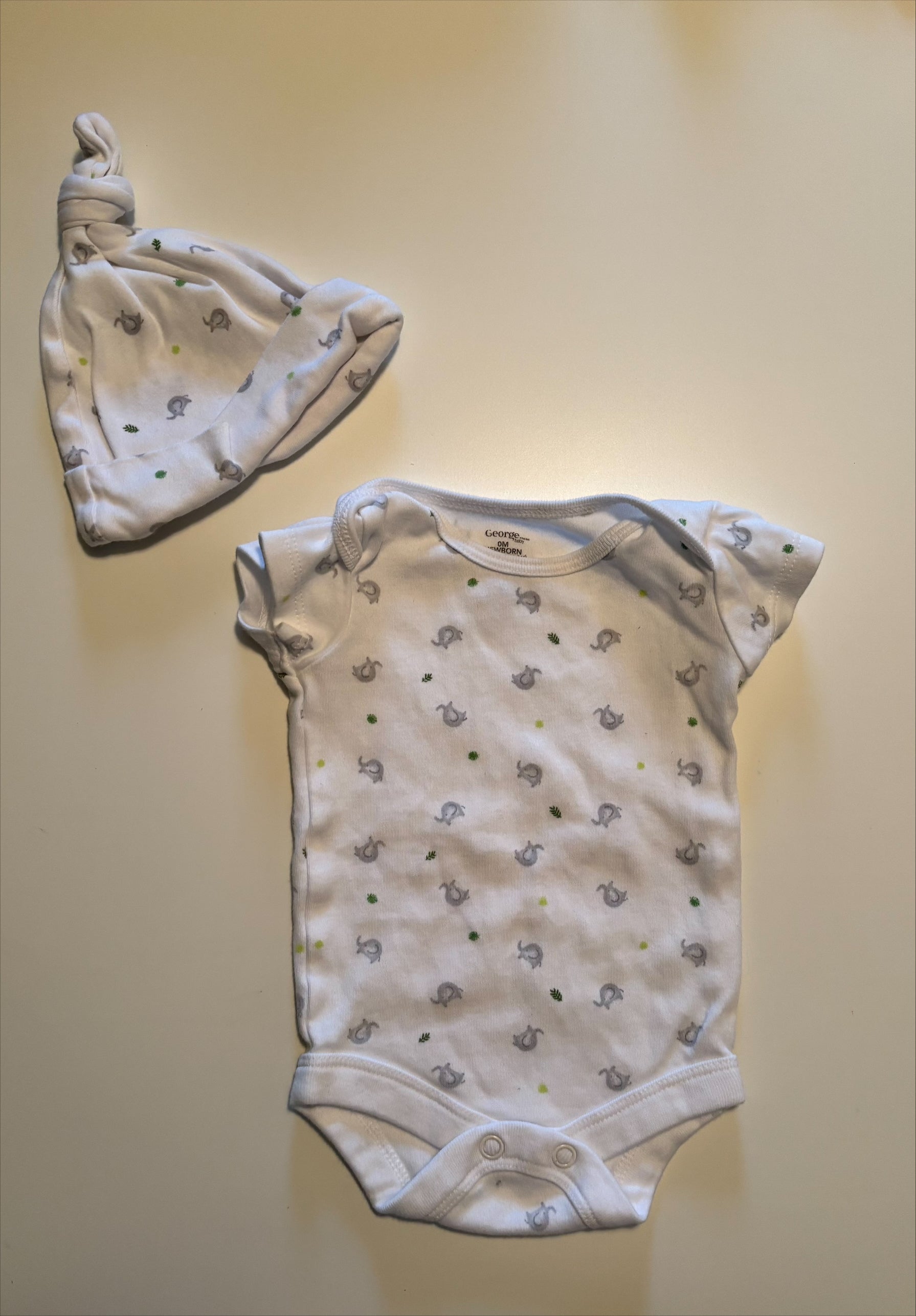 Ensemble Cache-couche & Bonnet Nouveau-né GEORGE