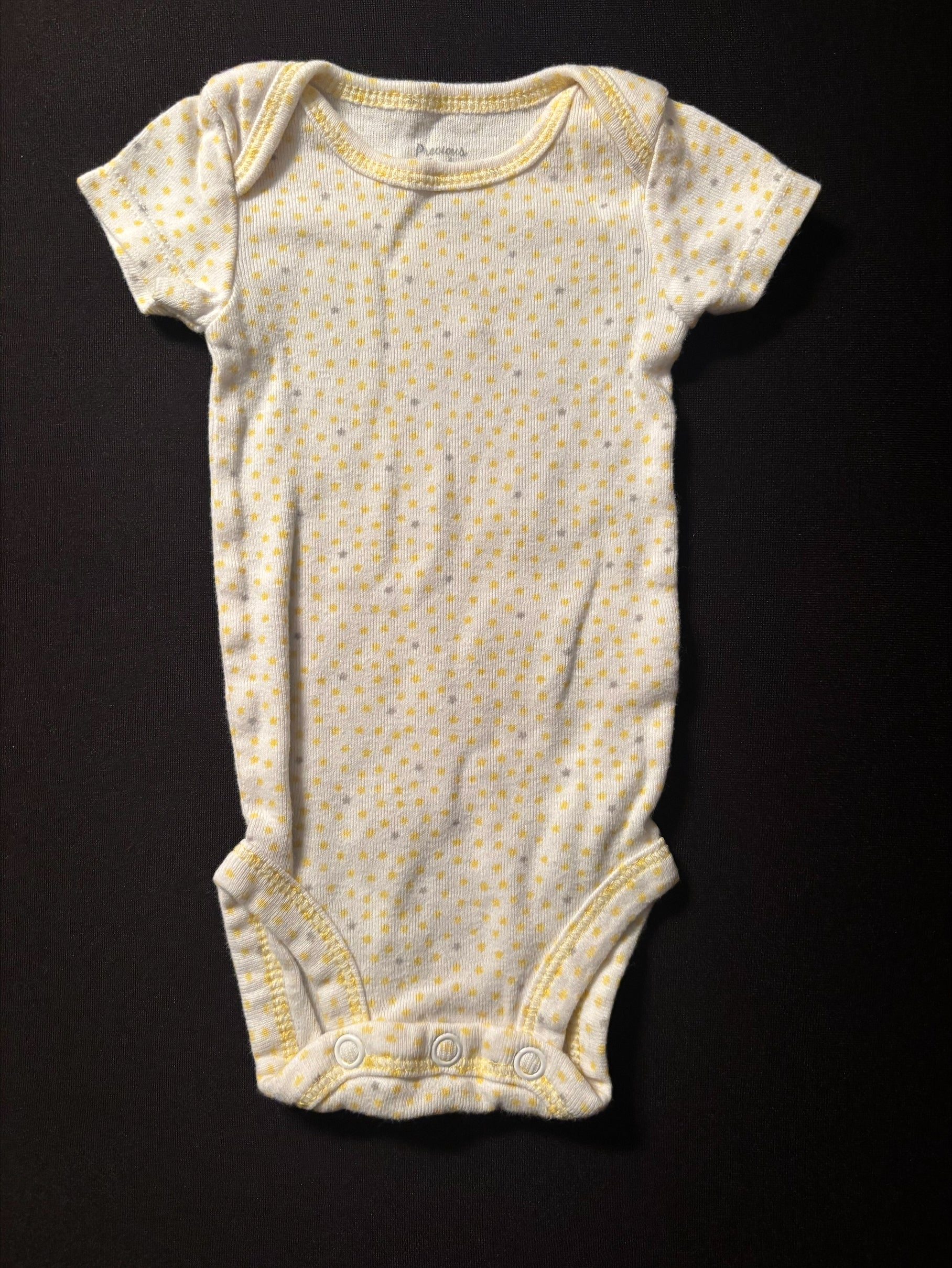 Cache couche Nouveau-né PRECIOUS FIRST (blanc et jaune)