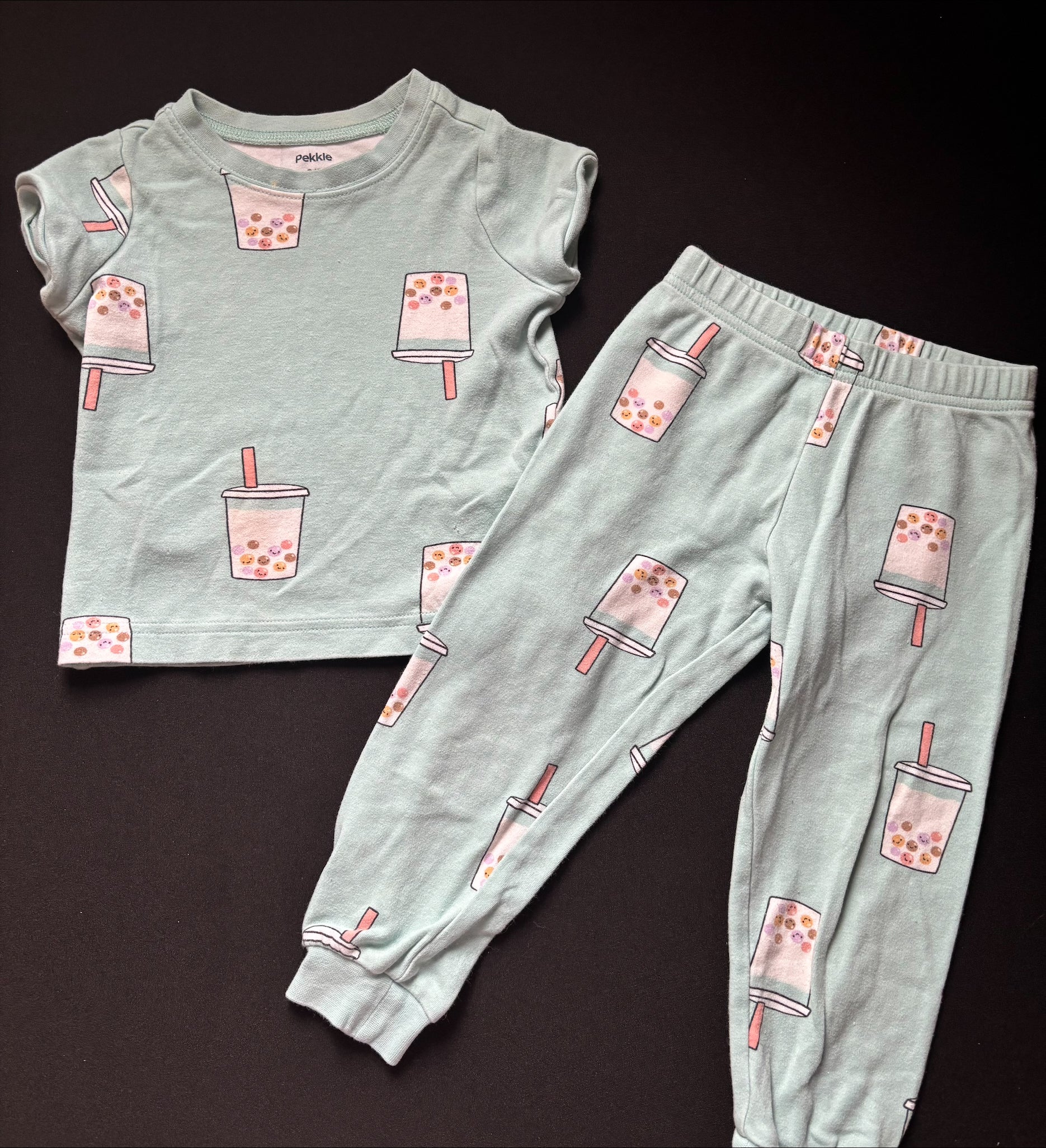 Pijama 2-3 ans PEKKLE (mini trou non voyant)