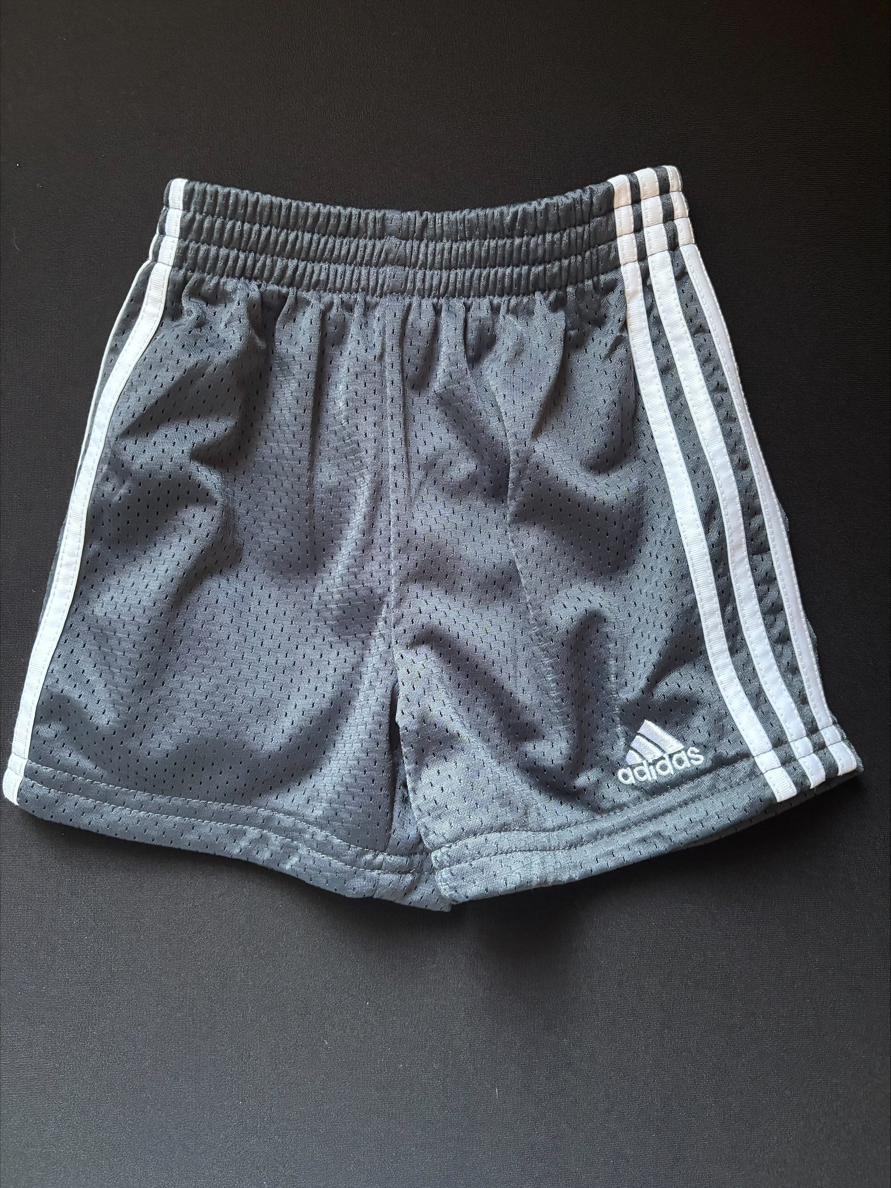 Short 12 mois ADIDAS (343-10)