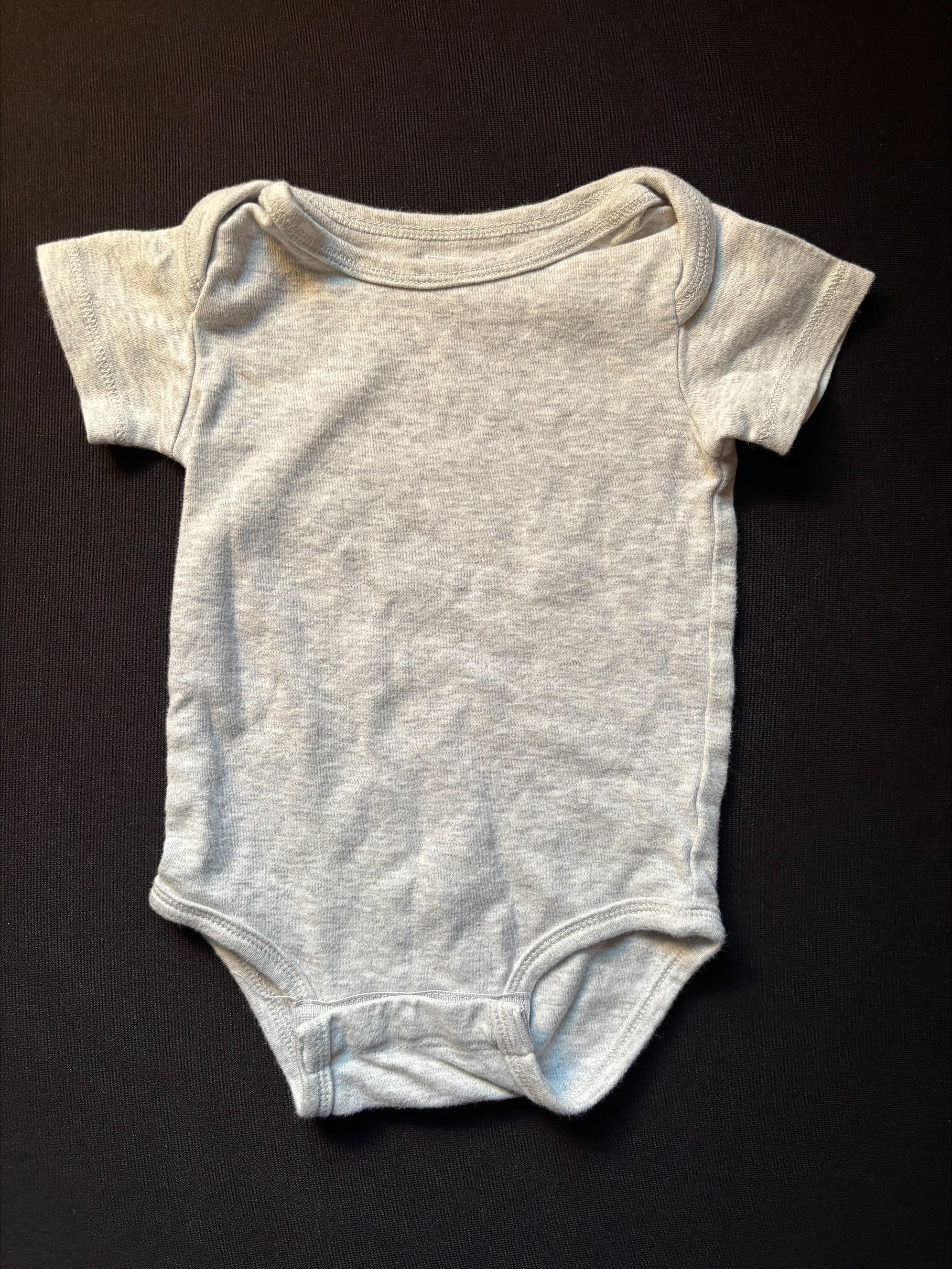 Cache couche 3-6 mois KIRKLAND (gris) (2357)